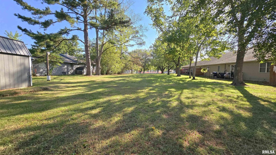 1410 GARFIELD Street, Marion, Illinois 62959, 3 Bedrooms Bedrooms, 0 ,2 BathroomsBathrooms,Residential,For Sale,GARFIELD,0,RMAEB459967