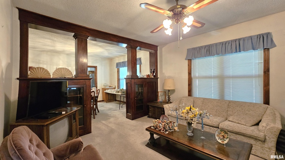 1410 GARFIELD Street, Marion, Illinois 62959, 3 Bedrooms Bedrooms, 0 ,2 BathroomsBathrooms,Residential,For Sale,GARFIELD,0,RMAEB459967