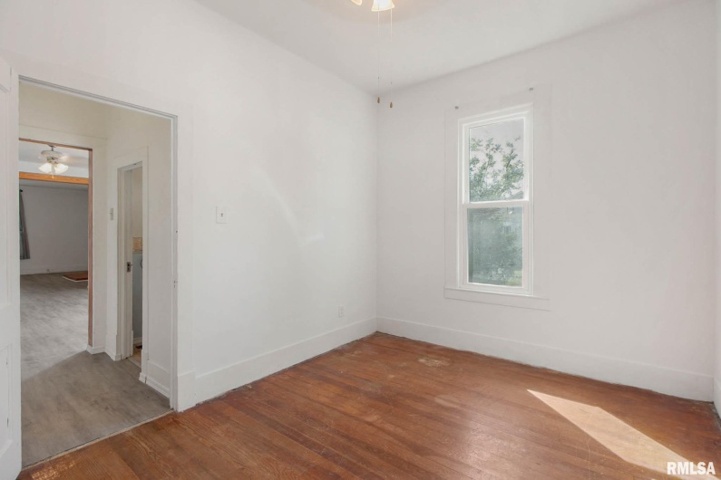 1210 Barham Avenue, Johnston City, Illinois 62951, 3 Bedrooms Bedrooms, 0 ,2 BathroomsBathrooms,Residential,For Sale,Barham,0,RMAQC4267979