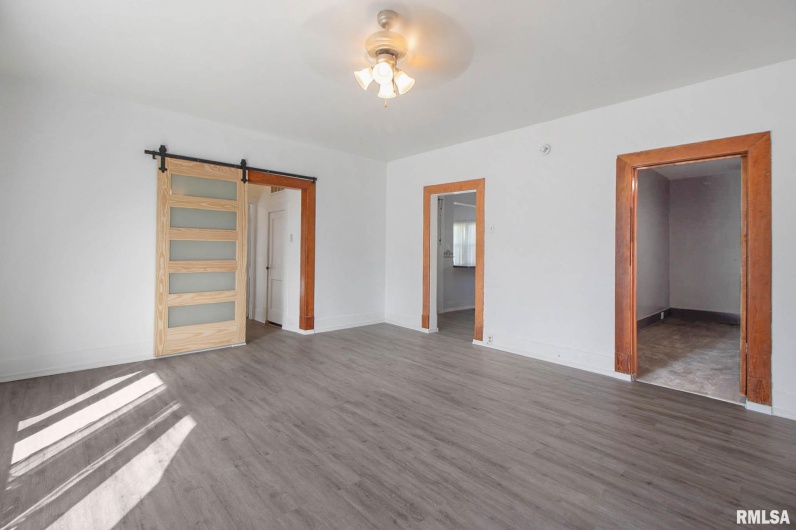 1210 Barham Avenue, Johnston City, Illinois 62951, 3 Bedrooms Bedrooms, 0 ,2 BathroomsBathrooms,Residential,For Sale,Barham,0,RMAQC4267979