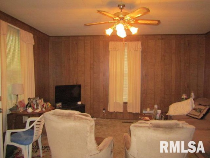 17 Homer Street, Harrisburg, Illinois 62946, 2 Bedrooms Bedrooms, 0 ,1 BathroomBathrooms,Residential,For Sale,Homer,0,RMAEB459973