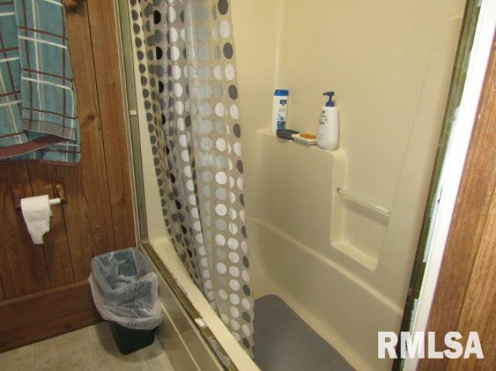 17 Homer Street, Harrisburg, Illinois 62946, 2 Bedrooms Bedrooms, 0 ,1 BathroomBathrooms,Residential,For Sale,Homer,0,RMAEB459973