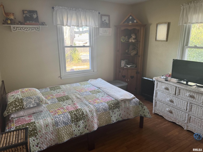 1803 CHERRY Street, Marion, Illinois 62959, 3 Bedrooms Bedrooms, 0 ,1 BathroomBathrooms,Residential,For Sale,CHERRY,0,RMAEB459511