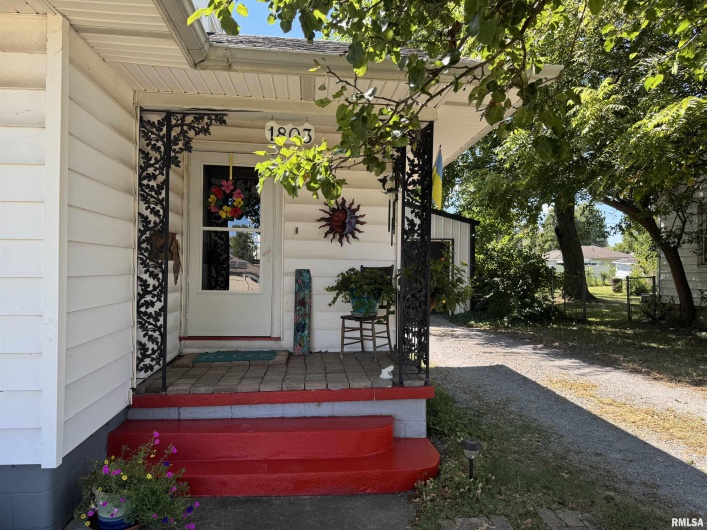 1803 CHERRY Street, Marion, Illinois 62959, 3 Bedrooms Bedrooms, 0 ,1 BathroomBathrooms,Residential,For Sale,CHERRY,0,RMAEB459511