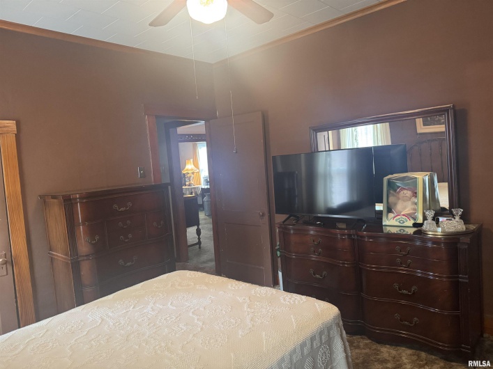 1107 STATE Street, Marion, Illinois 62959, 2 Bedrooms Bedrooms, 0 ,1 BathroomBathrooms,Residential,For Sale,STATE,0,RMAEB459971