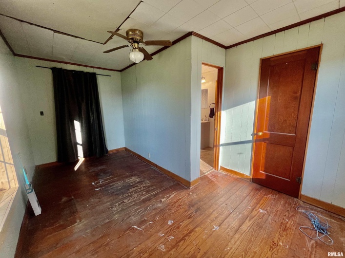 38 Barger Drive, Metropolis, Illinois 62960, 2 Bedrooms Bedrooms, 0 ,1 BathroomBathrooms,Residential,For Sale,Barger,0,RMAEB459974