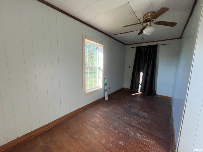 38 Barger Drive, Metropolis, Illinois 62960, 2 Bedrooms Bedrooms, 0 ,1 BathroomBathrooms,Residential,For Sale,Barger,0,RMAEB459974