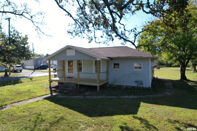 38 Barger Drive, Metropolis, Illinois 62960, 2 Bedrooms Bedrooms, 0 ,1 BathroomBathrooms,Residential,For Sale,Barger,0,RMAEB459974