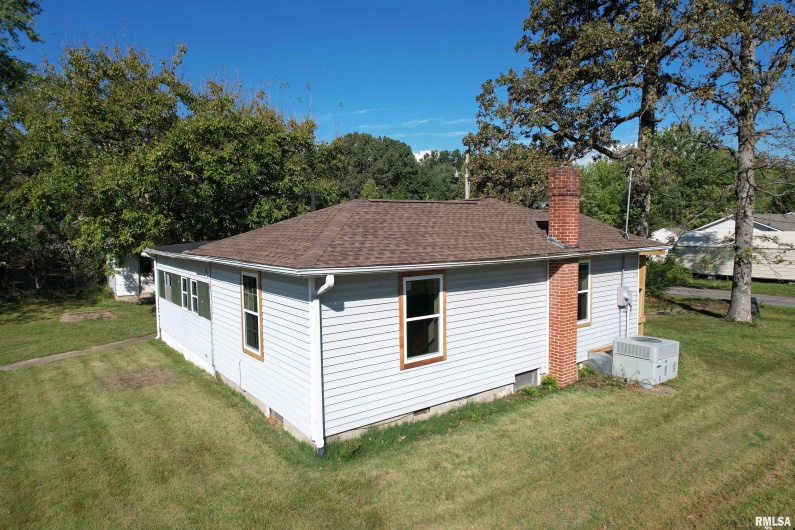 38 Barger Drive, Metropolis, Illinois 62960, 2 Bedrooms Bedrooms, 0 ,1 BathroomBathrooms,Residential,For Sale,Barger,0,RMAEB459974