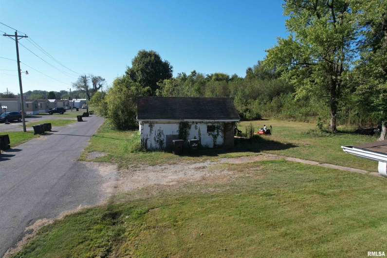 38 Barger Drive, Metropolis, Illinois 62960, 2 Bedrooms Bedrooms, 0 ,1 BathroomBathrooms,Residential,For Sale,Barger,0,RMAEB459974
