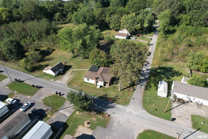 38 Barger Drive, Metropolis, Illinois 62960, 2 Bedrooms Bedrooms, 0 ,1 BathroomBathrooms,Residential,For Sale,Barger,0,RMAEB459974