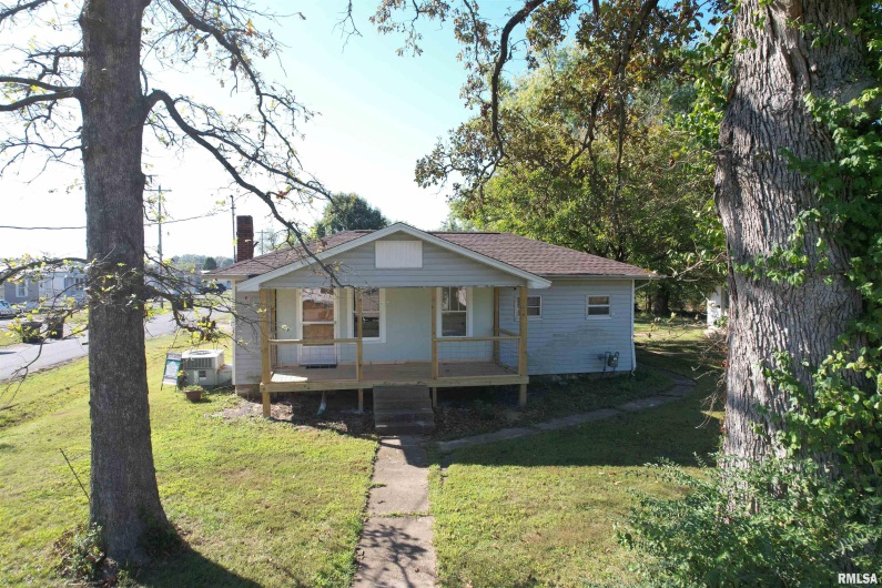 38 Barger Drive, Metropolis, Illinois 62960, 2 Bedrooms Bedrooms, 0 ,1 BathroomBathrooms,Residential,For Sale,Barger,0,RMAEB459974