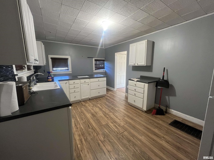 38 Barger Drive, Metropolis, Illinois 62960, 2 Bedrooms Bedrooms, 0 ,1 BathroomBathrooms,Residential,For Sale,Barger,0,RMAEB459974