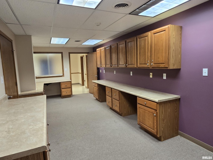 30 VETERANS Drive, Harrisburg, Illinois 62946-3320, 0 , 0 ,0,Commercial Sale,For Sale,VETERANS,0,RMAEB459975