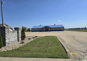 30 VETERANS Drive, Harrisburg, Illinois 62946-3320, 0 , 0 ,0,Commercial Sale,For Sale,VETERANS,0,RMAEB459975