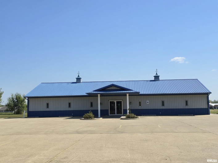30 VETERANS Drive, Harrisburg, Illinois 62946-3320, 0 , 0 ,0,Commercial Sale,For Sale,VETERANS,0,RMAEB459975