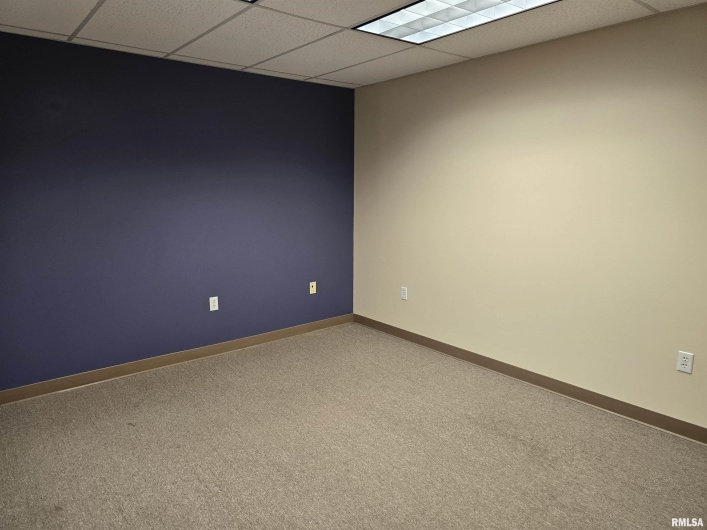 30 VETERANS Drive, Harrisburg, Illinois 62946-3320, 0 , 0 ,0,Commercial Sale,For Sale,VETERANS,0,RMAEB459975