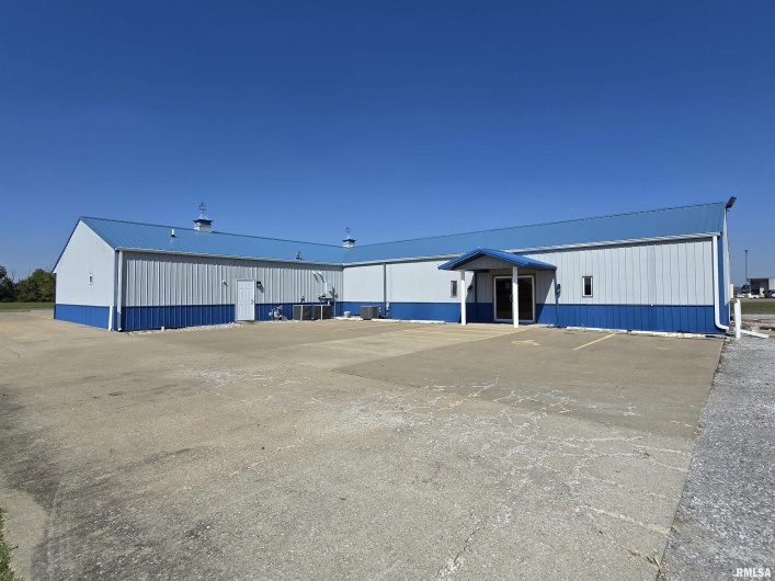 30 VETERANS Drive, Harrisburg, Illinois 62946-3320, 0 , 0 ,0,Commercial Sale,For Sale,VETERANS,0,RMAEB459975