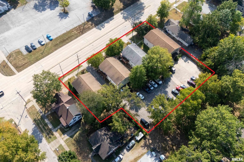902 MILL Street, Carbondale, Illinois 62901, 0 , 0 ,0,Residential Income,For Sale,MILL,0,RMAEB459976
