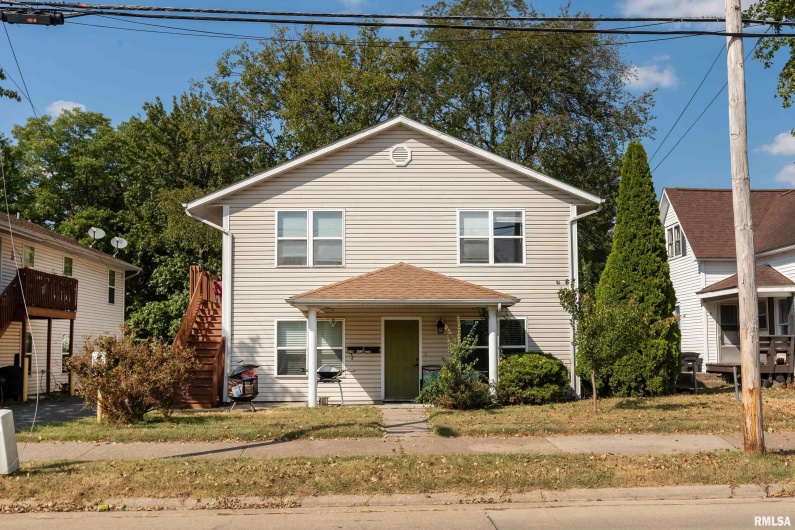902 MILL Street, Carbondale, Illinois 62901, 0 , 0 ,0,Residential Income,For Sale,MILL,0,RMAEB459976
