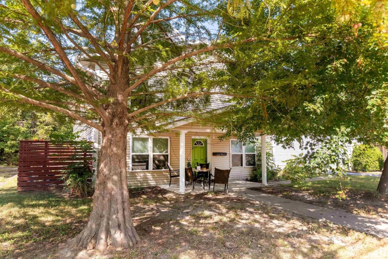 902 MILL Street, Carbondale, Illinois 62901, 0 , 0 ,0,Residential Income,For Sale,MILL,0,RMAEB459976