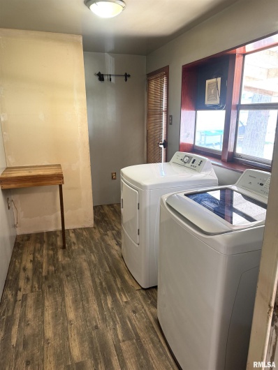 4745 State Route 3 Highway, Wolf Lake, Illinois 62998, 2 Bedrooms Bedrooms, 0 ,1 BathroomBathrooms,Residential,For Sale,State Route 3,0,RMAEB459983