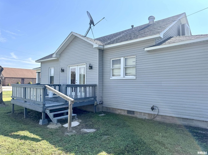 4745 State Route 3 Highway, Wolf Lake, Illinois 62998, 2 Bedrooms Bedrooms, 0 ,1 BathroomBathrooms,Residential,For Sale,State Route 3,0,RMAEB459983
