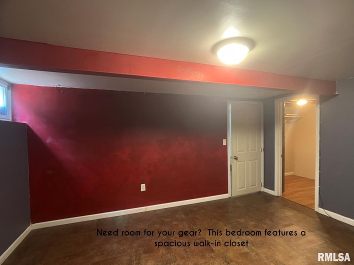 404 ORCHARD Drive, Carbondale, Illinois 62901, 4 Bedrooms Bedrooms, 0 ,2 BathroomsBathrooms,Residential,For Sale,ORCHARD,0,RMAEB459988