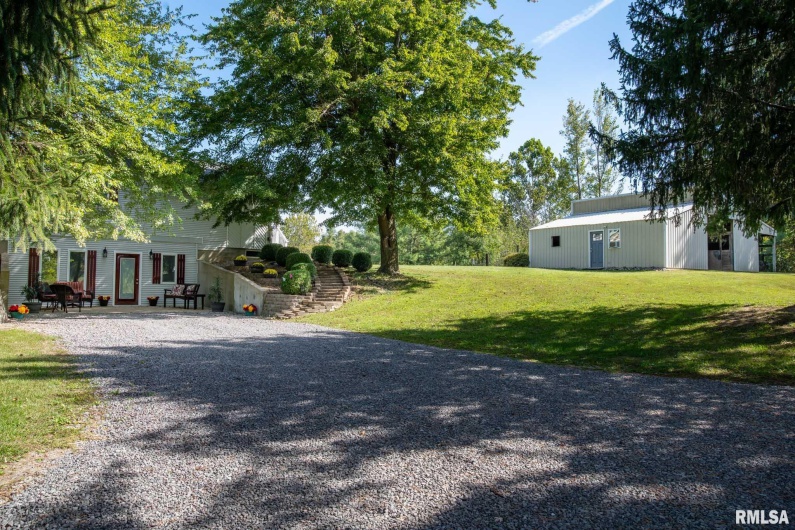 10367 Grassy Road, Marion, Illinois 62959, 3 Bedrooms Bedrooms, 0 ,2 BathroomsBathrooms,Residential,For Sale,Grassy,0,RMAQC4268025