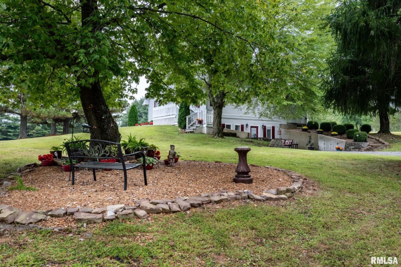 10367 Grassy Road, Marion, Illinois 62959, 3 Bedrooms Bedrooms, 0 ,2 BathroomsBathrooms,Residential,For Sale,Grassy,0,RMAQC4268025