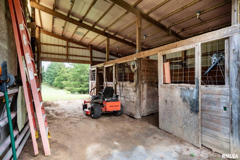 10367 Grassy Road, Marion, Illinois 62959, 3 Bedrooms Bedrooms, 0 ,2 BathroomsBathrooms,Residential,For Sale,Grassy,0,RMAQC4268025
