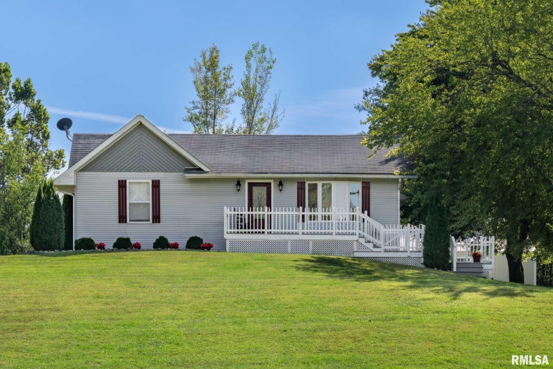 10367 Grassy Road, Marion, Illinois 62959, 3 Bedrooms Bedrooms, 0 ,2 BathroomsBathrooms,Residential,For Sale,Grassy,0,RMAQC4268025