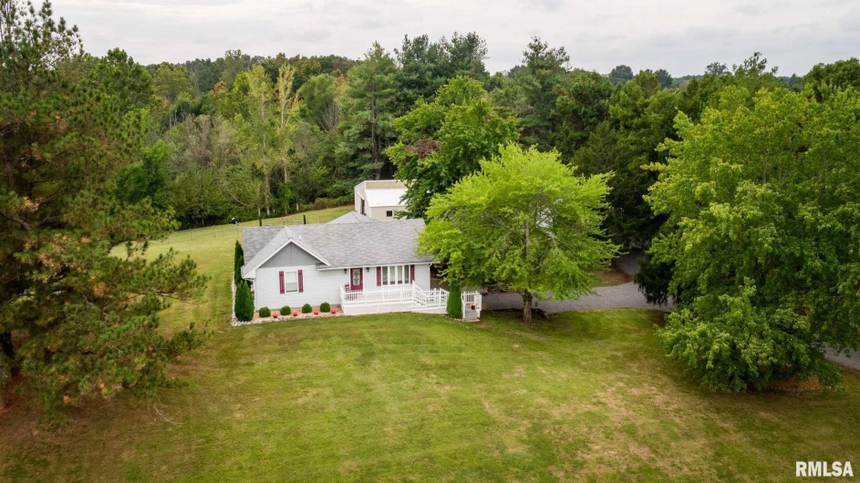 10367 Grassy Road, Marion, Illinois 62959, 3 Bedrooms Bedrooms, 0 ,2 BathroomsBathrooms,Residential,For Sale,Grassy,0,RMAQC4268025
