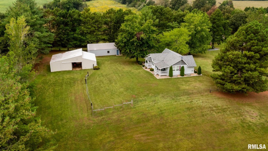 10367 Grassy Road, Marion, Illinois 62959, 3 Bedrooms Bedrooms, 0 ,2 BathroomsBathrooms,Residential,For Sale,Grassy,0,RMAQC4268025