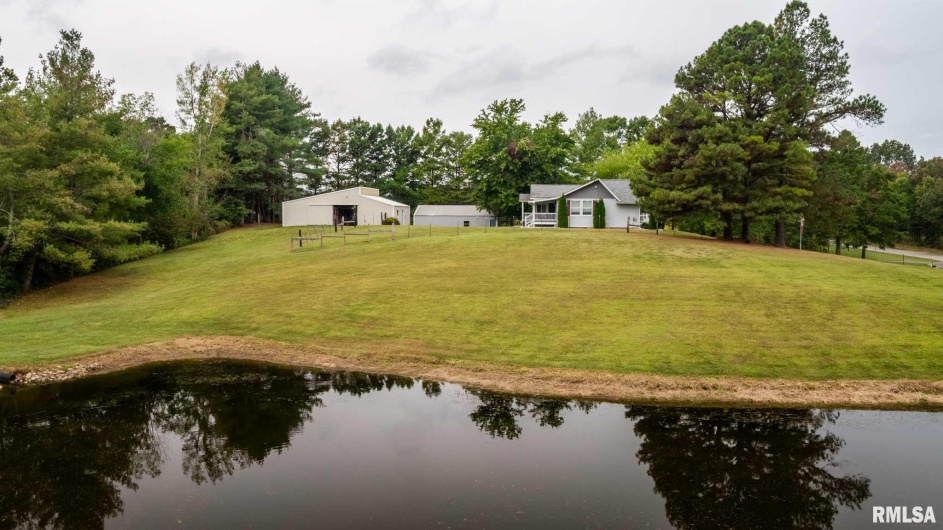 10367 Grassy Road, Marion, Illinois 62959, 3 Bedrooms Bedrooms, 0 ,2 BathroomsBathrooms,Residential,For Sale,Grassy,0,RMAQC4268025