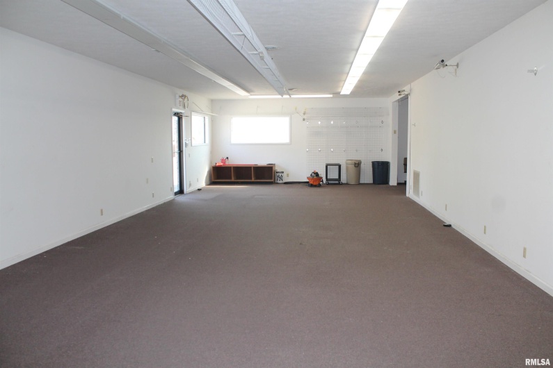 1305 DIVISION Street, Carterville, Illinois 62918, 0 , 0 ,0,Commercial Sale,For Sale,DIVISION,0,RMAEB459990