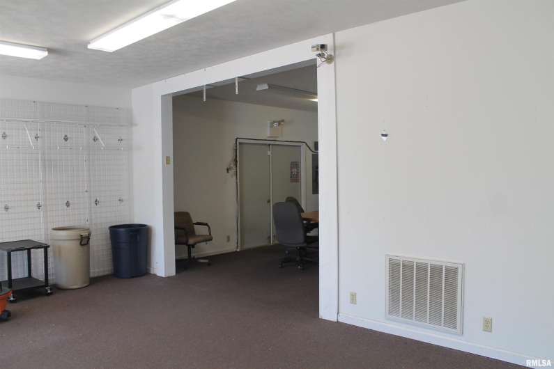1305 DIVISION Street, Carterville, Illinois 62918, 0 , 0 ,0,Commercial Sale,For Sale,DIVISION,0,RMAEB459990