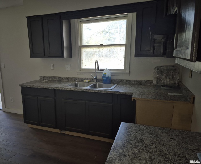 802 Dillard Street, Eldorado, Illinois 62930, 3 Bedrooms Bedrooms, 0 ,1 BathroomBathrooms,Residential,For Sale,Dillard,0,RMAEB459992