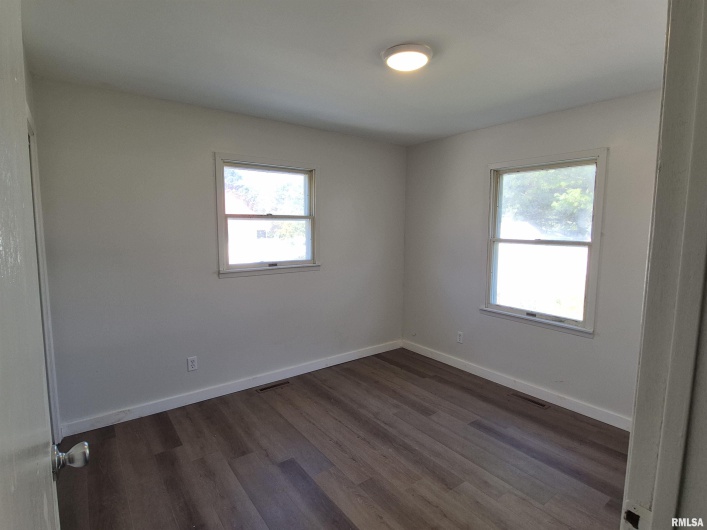 802 Dillard Street, Eldorado, Illinois 62930, 3 Bedrooms Bedrooms, 0 ,1 BathroomBathrooms,Residential,For Sale,Dillard,0,RMAEB459992