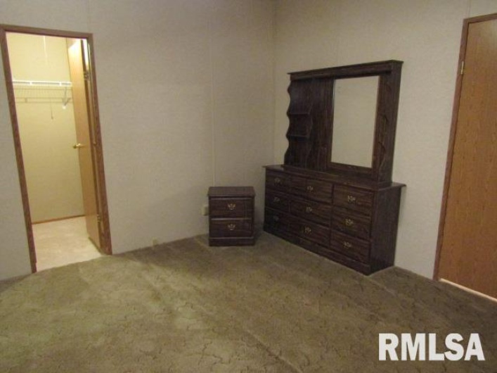 731 Bohn Street, Rosiclare, Illinois 62982, 3 Bedrooms Bedrooms, 0 ,2 BathroomsBathrooms,Residential,For Sale,Bohn,0,RMAEB459989