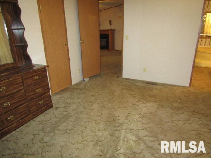 731 Bohn Street, Rosiclare, Illinois 62982, 3 Bedrooms Bedrooms, 0 ,2 BathroomsBathrooms,Residential,For Sale,Bohn,0,RMAEB459989