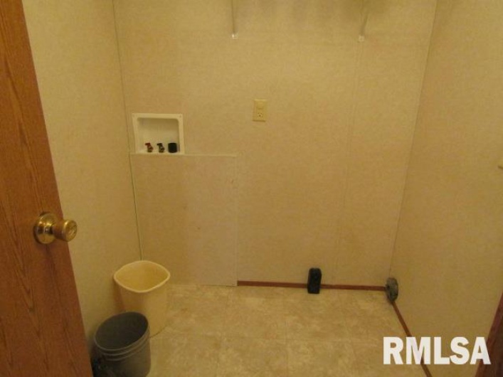 731 Bohn Street, Rosiclare, Illinois 62982, 3 Bedrooms Bedrooms, 0 ,2 BathroomsBathrooms,Residential,For Sale,Bohn,0,RMAEB459989