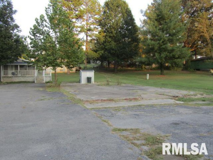 731 Bohn Street, Rosiclare, Illinois 62982, 3 Bedrooms Bedrooms, 0 ,2 BathroomsBathrooms,Residential,For Sale,Bohn,0,RMAEB459989