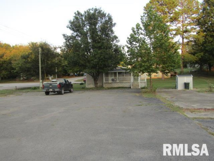 731 Bohn Street, Rosiclare, Illinois 62982, 3 Bedrooms Bedrooms, 0 ,2 BathroomsBathrooms,Residential,For Sale,Bohn,0,RMAEB459989