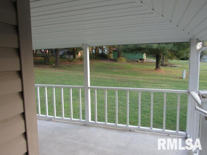 731 Bohn Street, Rosiclare, Illinois 62982, 3 Bedrooms Bedrooms, 0 ,2 BathroomsBathrooms,Residential,For Sale,Bohn,0,RMAEB459989