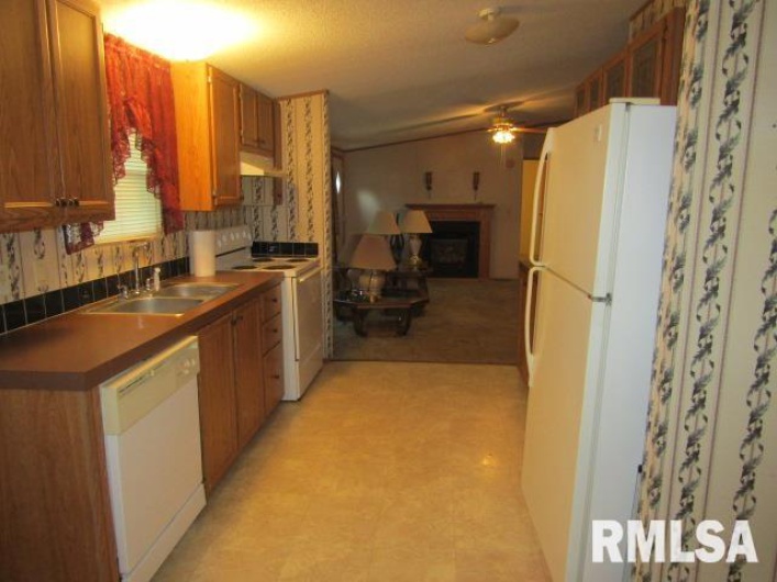 731 Bohn Street, Rosiclare, Illinois 62982, 3 Bedrooms Bedrooms, 0 ,2 BathroomsBathrooms,Residential,For Sale,Bohn,0,RMAEB459989
