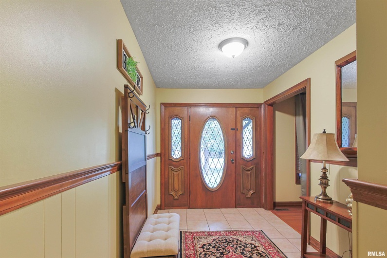 15 WHITE OAK Lane, Metropolis, Illinois 62960, 4 Bedrooms Bedrooms, 0 ,3 BathroomsBathrooms,Residential,For Sale,WHITE OAK,0,RMAEB459996