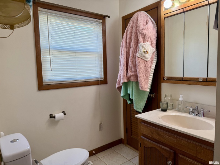 1105 CARTER Street, Marion, Illinois 62959, 3 Bedrooms Bedrooms, 0 ,2 BathroomsBathrooms,Residential,For Sale,CARTER,0,RMAEB460006