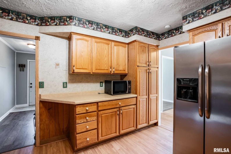 1521 MAIN Street, Carterville, Illinois 62918, 3 Bedrooms Bedrooms, 0 ,2 BathroomsBathrooms,Residential,For Sale,MAIN,0,RMAQC4268078
