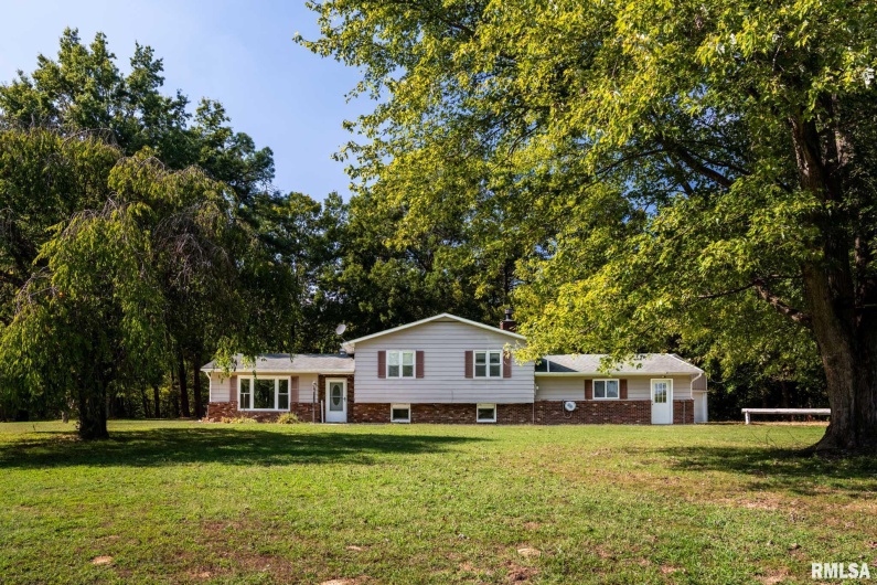 1521 MAIN Street, Carterville, Illinois 62918, 3 Bedrooms Bedrooms, 0 ,2 BathroomsBathrooms,Residential,For Sale,MAIN,0,RMAQC4268078